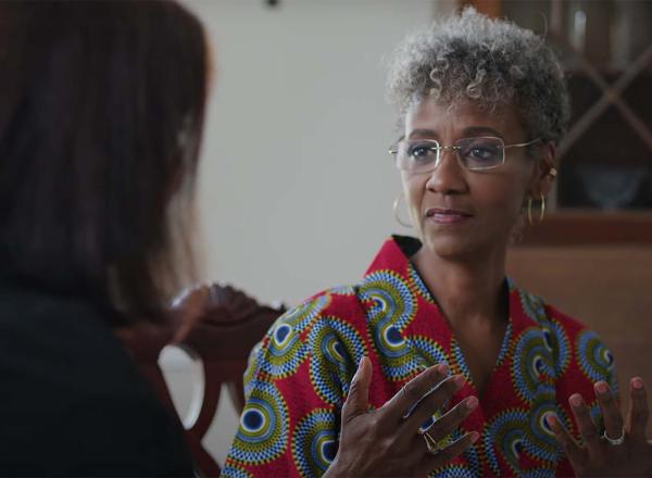 Dorothy Tucker speaking with Lindsay Fulton