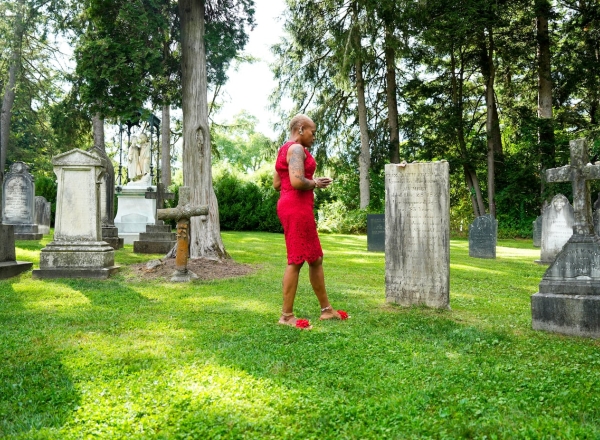 Lisa Shepperson at Elizabeth Freeman's grave Lisa Shepperson at Elizabeth Freeman's grave